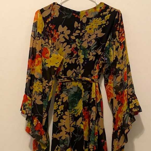 Betsey Johnson size 14, long sleeves, floral patterned dress - Picture 2 of 2